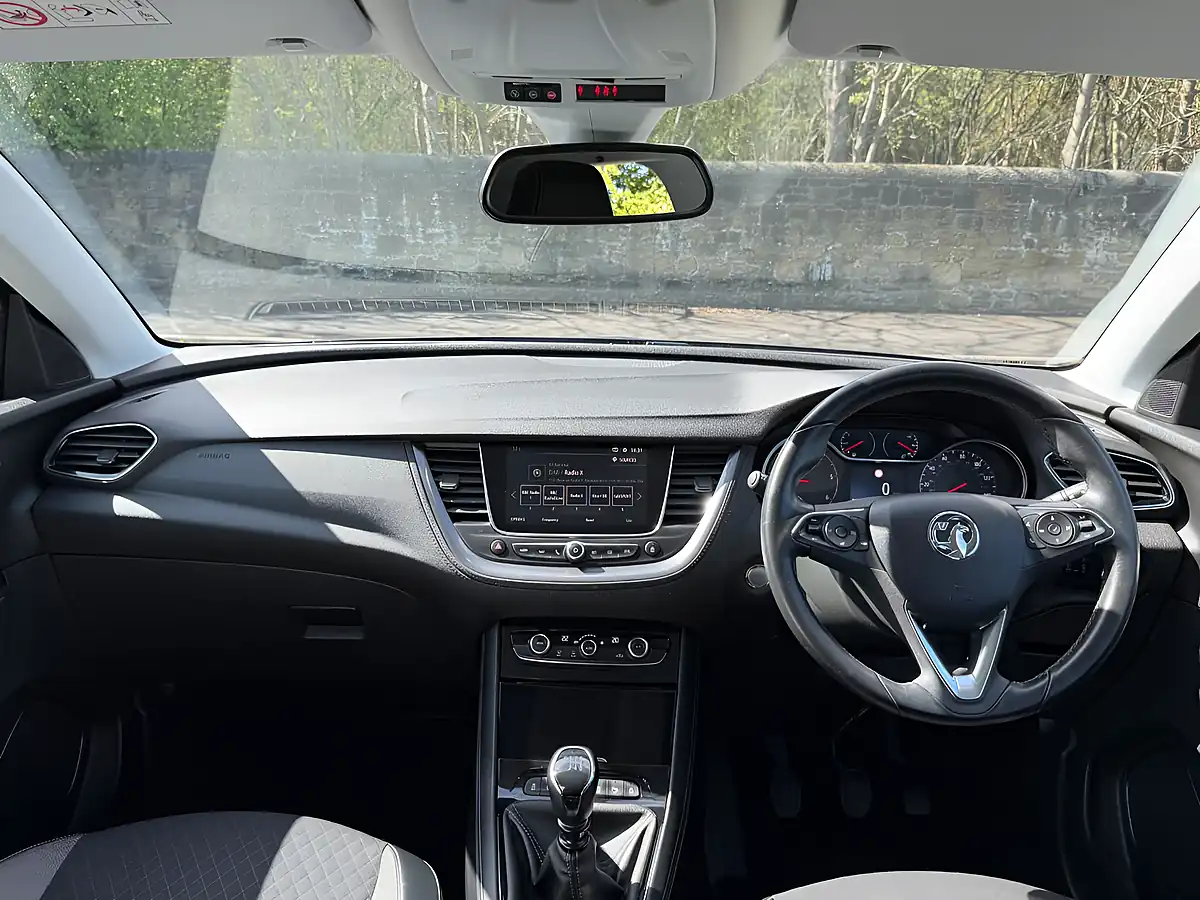 Used 2018 Vauxhall Grandland X Sport Nav Grey - Interior and Exterior details 2