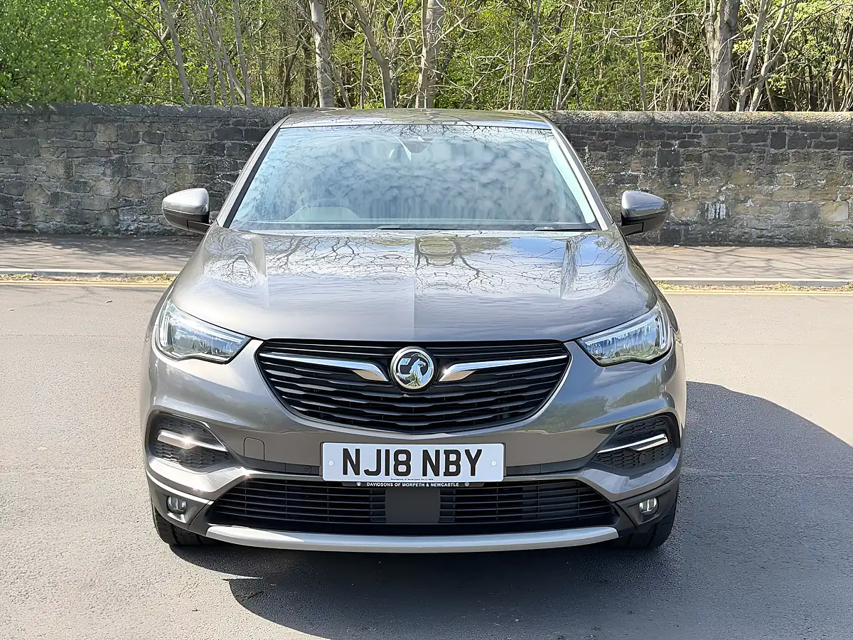 Used 2018 Vauxhall Grandland X Sport Nav Grey - Interior and Exterior details 3