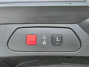 Used 2018 Vauxhall Grandland X Sport Nav Grey - Interior and Exterior details 13