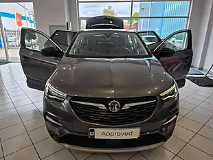 Used 2018 Vauxhall Grandland X Sport Nav Grey - Interior and Exterior details 2