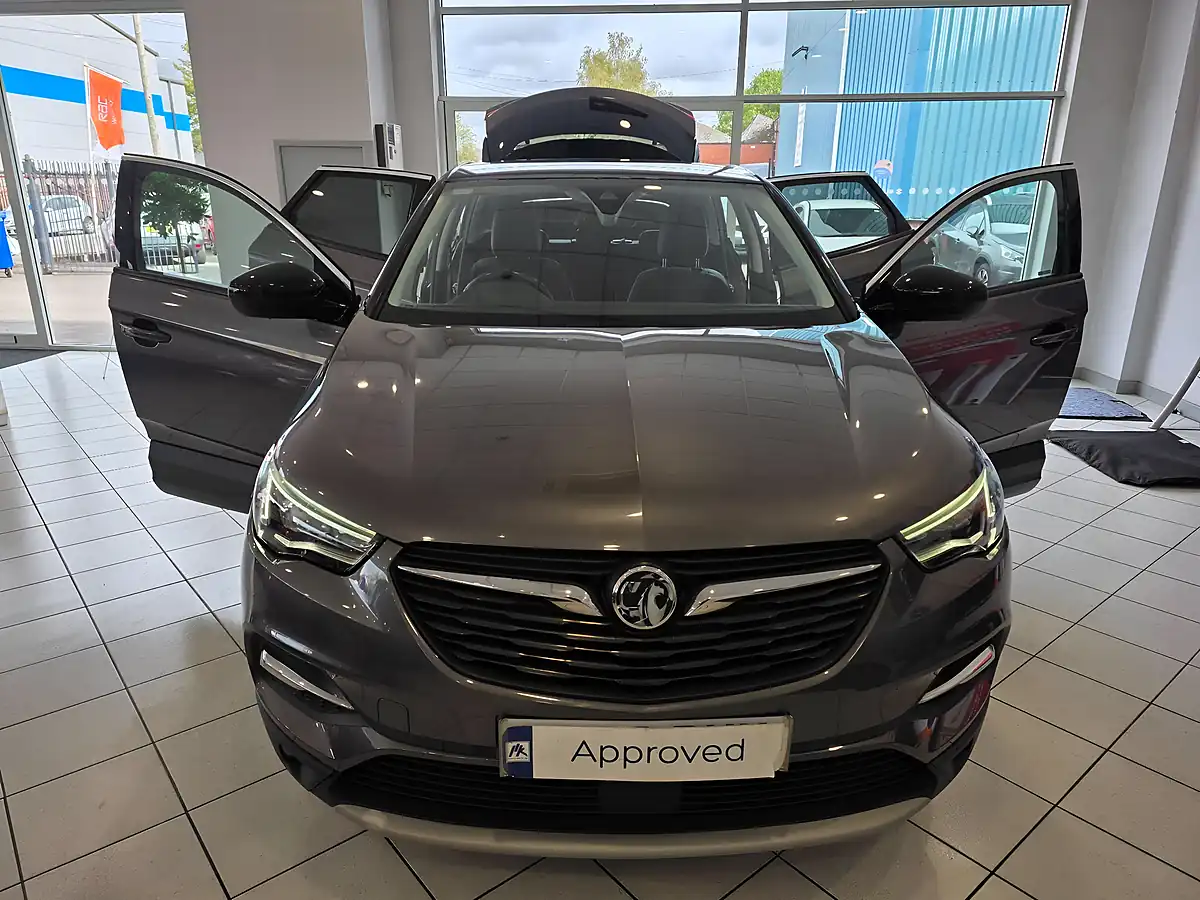 Used 2018 Vauxhall Grandland X Sport Nav Grey - Interior and Exterior details 2