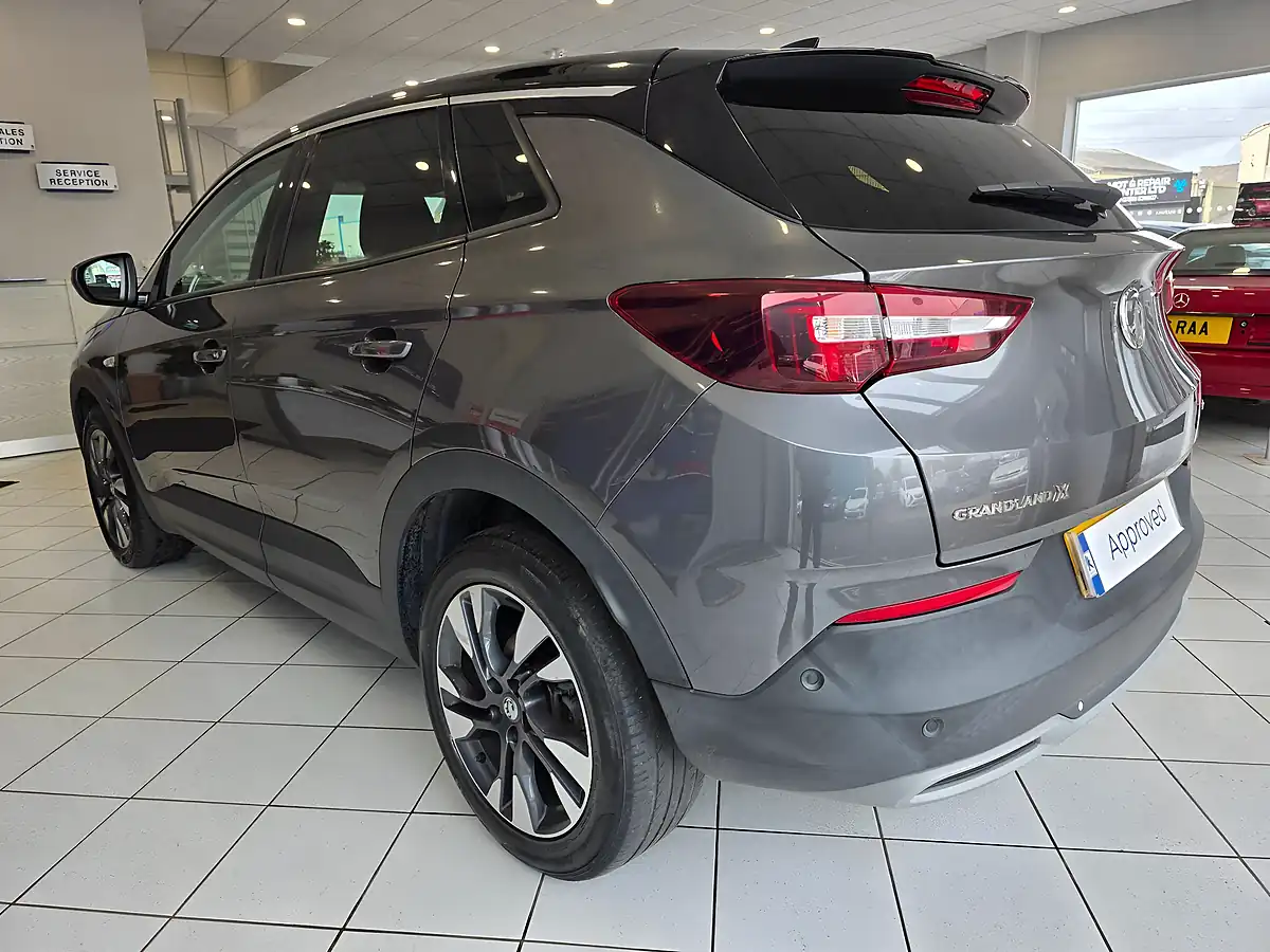 Used 2018 Vauxhall Grandland X Sport Nav Grey - Interior and Exterior details 4