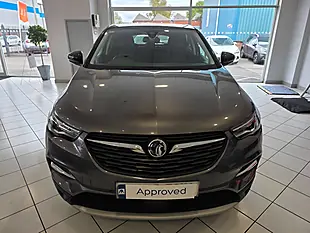 Used 2018 Vauxhall Grandland X Sport Nav Grey - Interior and Exterior details 5