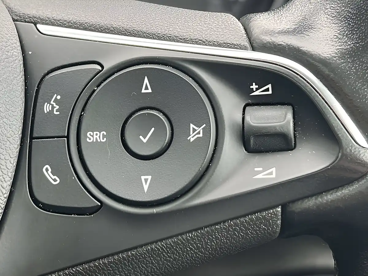 Used 2018 Vauxhall Grandland X Sport Nav Moonstone Grey - Interior and Exterior details 12