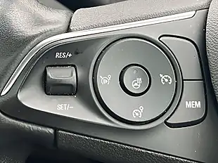 Used 2018 Vauxhall Grandland X Sport Nav Moonstone Grey - Interior and Exterior details 13