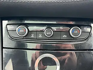 Used 2018 Vauxhall Grandland X Sport Nav Moonstone Grey - Interior and Exterior details 16