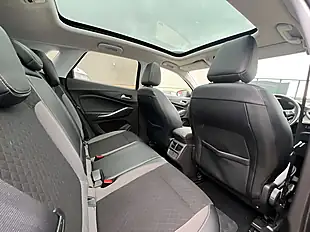 Used 2018 Vauxhall Grandland X Sport Nav Moonstone Grey - Interior and Exterior details 19