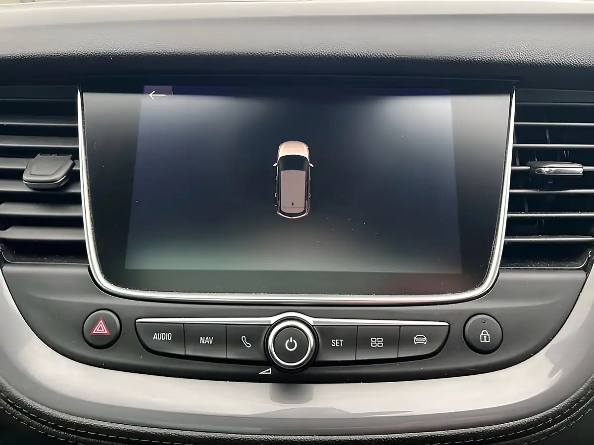 Used 2018 Vauxhall Grandland X Sport Nav Moonstone Grey - Interior and Exterior details 14