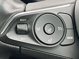 Used 2018 Vauxhall Grandland X Sport Nav Moonstone Grey - Interior and Exterior details 19