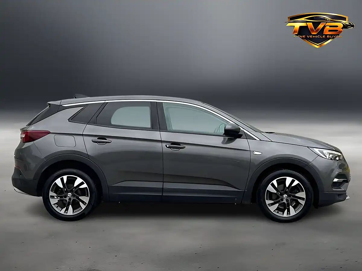 Used 2018 Vauxhall Grandland X Sport Nav Moonstone Grey - Interior and Exterior details 2
