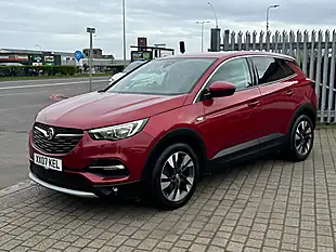 Used 2018 Vauxhall Grandland X Sport Nav Red - Interior and Exterior details 3