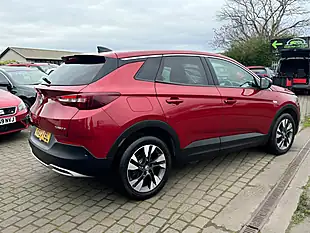 Used 2018 Vauxhall Grandland X Sport Nav Red - Interior and Exterior details 6