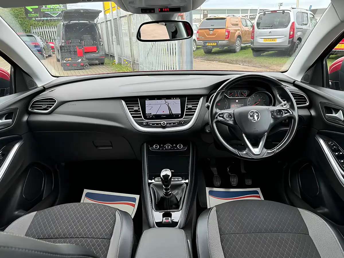 Used 2018 Vauxhall Grandland X Sport Nav Red - Interior and Exterior details 9