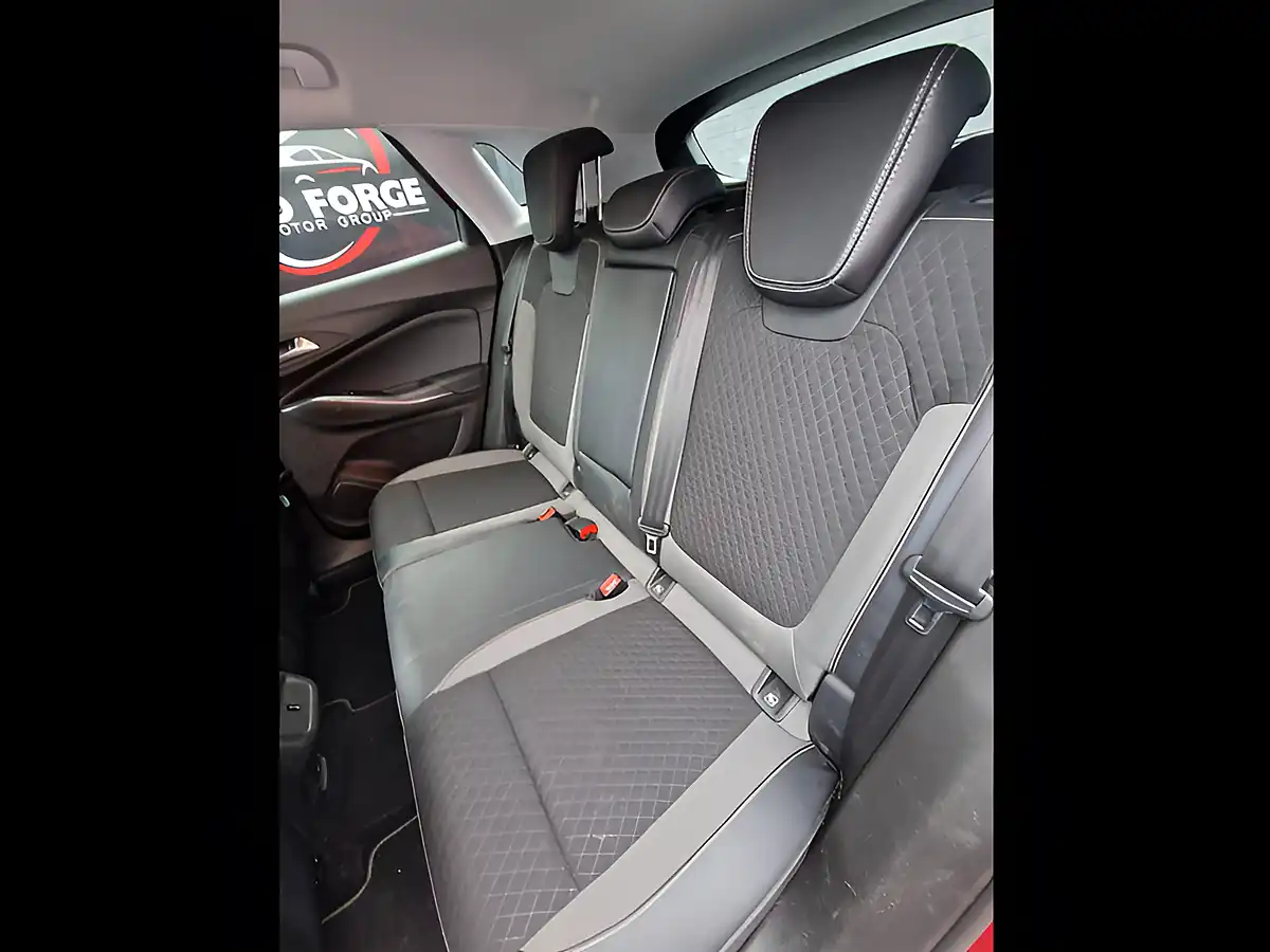 Used 2018 Vauxhall Grandland X Sport Nav Red - Interior and Exterior details 16