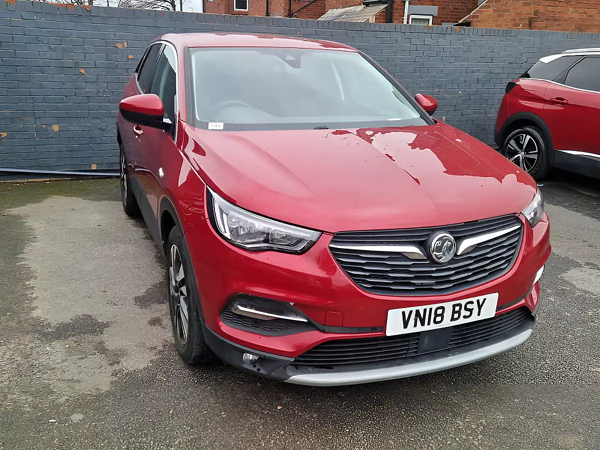 Used 2018 Vauxhall Grandland X Sport Nav Red - Interior and Exterior details 3
