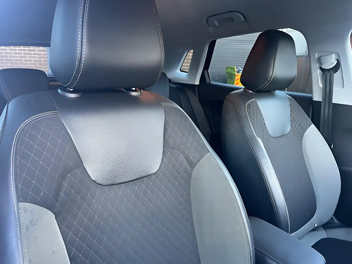 Used 2018 Vauxhall Grandland X Sport Nav Red - Interior and Exterior details 11