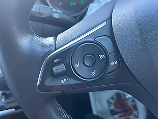 Used 2018 Vauxhall Grandland X Sport Nav Red - Interior and Exterior details 13