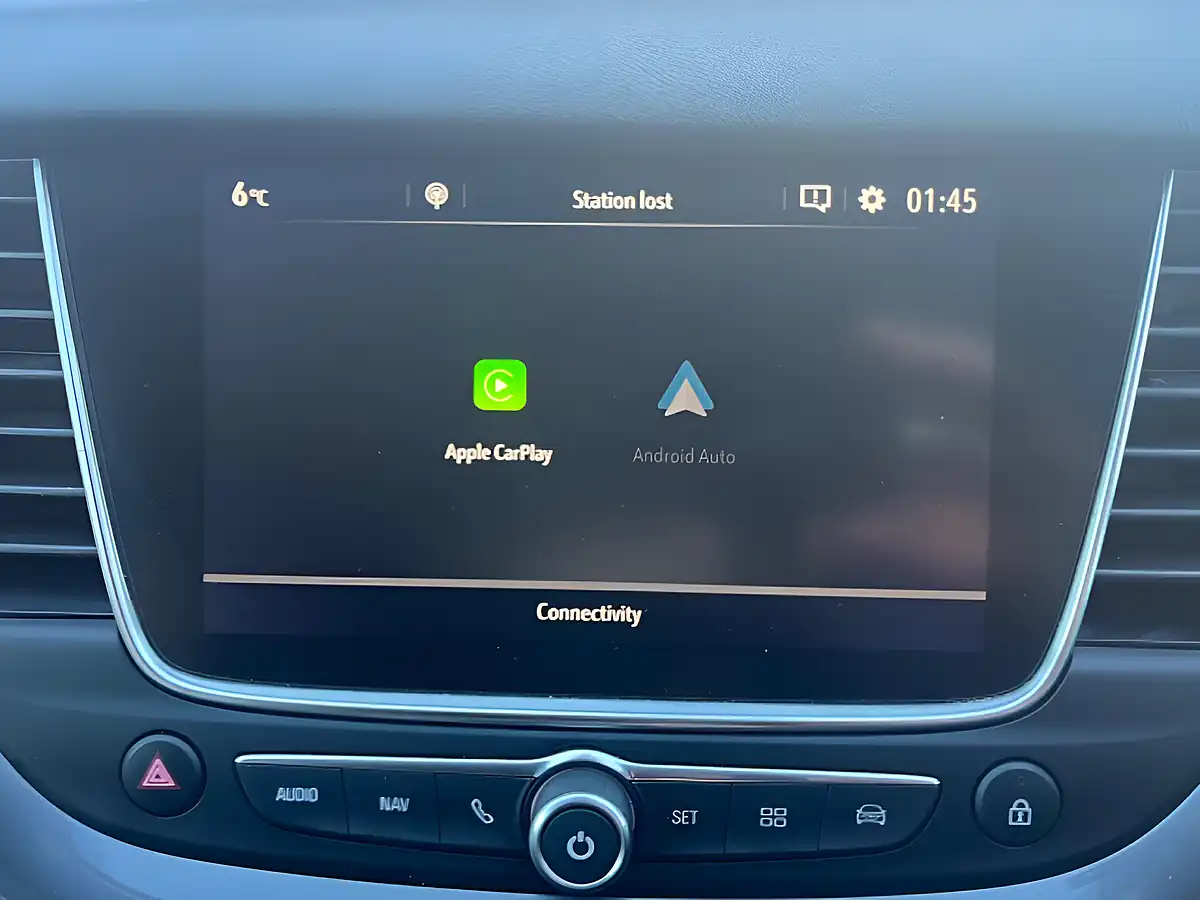 Used 2018 Vauxhall Grandland X Sport Nav Red - Interior and Exterior details 16