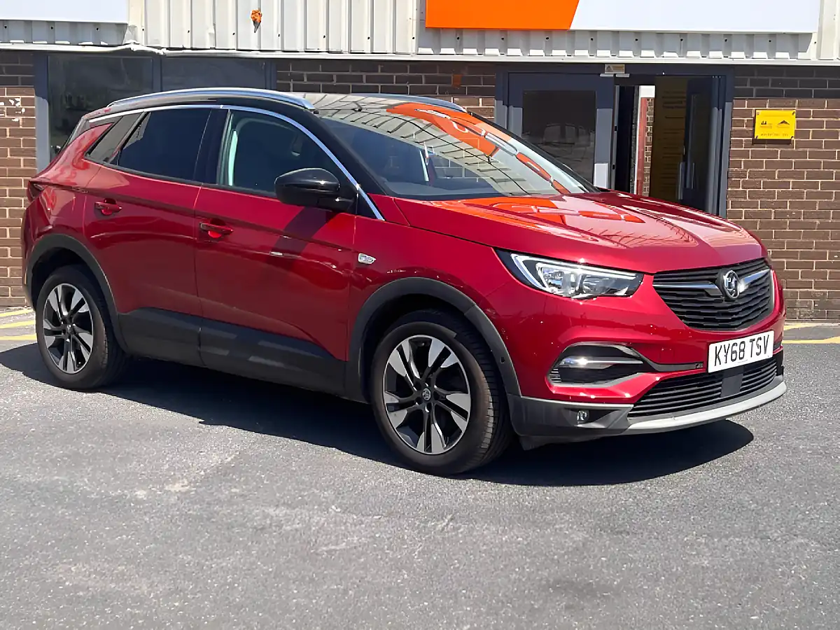 Used 2018 Vauxhall Grandland X Sport Nav Red - Interior and Exterior details 4