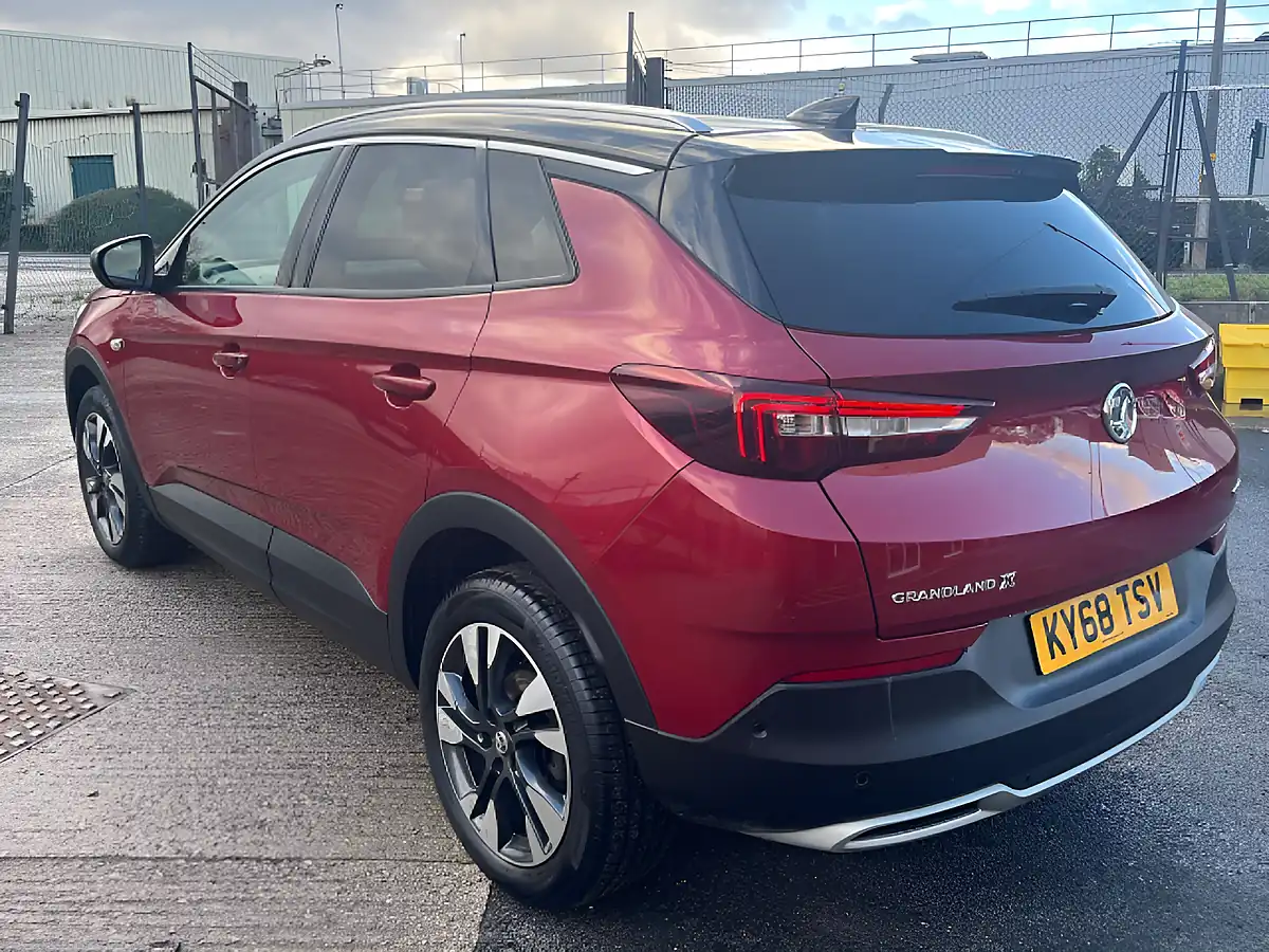 Used 2018 Vauxhall Grandland X Sport Nav Red - Interior and Exterior details 6