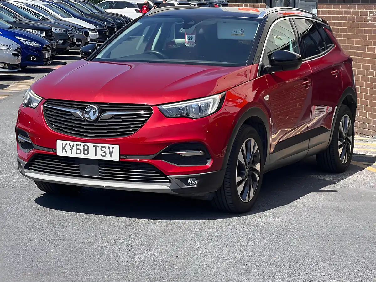 Used 2018 Vauxhall Grandland X Sport Nav Red - Interior and Exterior details 8