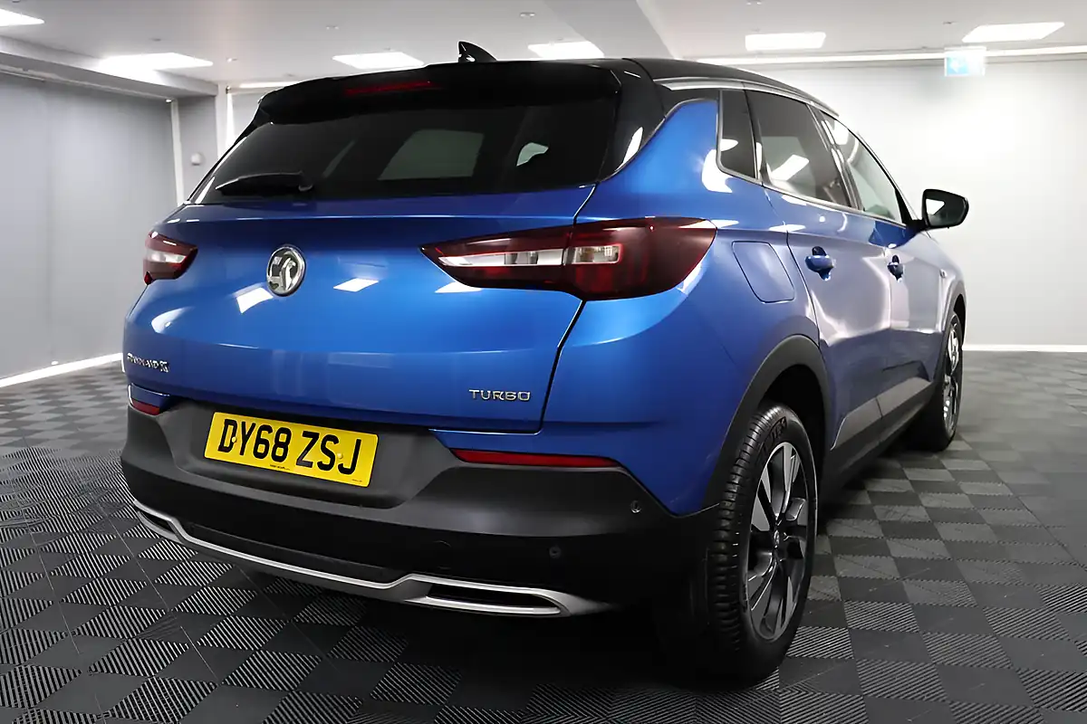 Used 2018 Vauxhall Grandland X Sport Nav S/S Blue - Interior and Exterior details 10