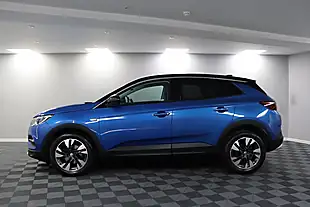 Used 2018 Vauxhall Grandland X Sport Nav S/S Blue - Interior and Exterior details 17
