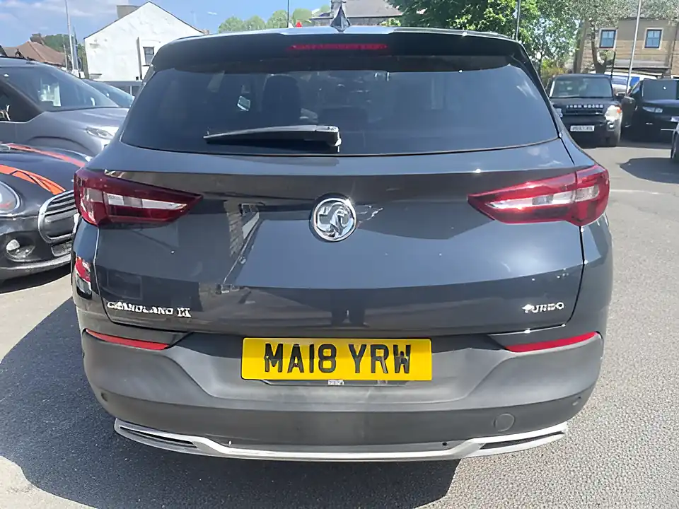 Used 2018 Vauxhall Grandland X Sport Nav S/S Green - Interior and Exterior details 5