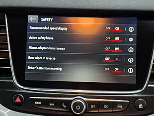 Used 2018 Vauxhall Grandland X Sport Nav White - Interior and Exterior details 15