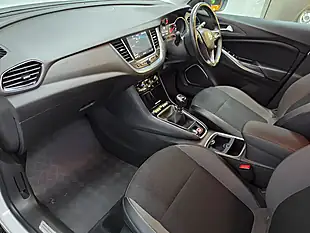 Used 2018 Vauxhall Grandland X Sport Nav White - Interior and Exterior details 16