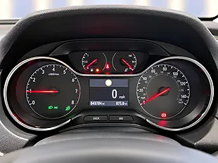 Used 2018 Vauxhall Grandland X Sport Nav White - Interior and Exterior details 15