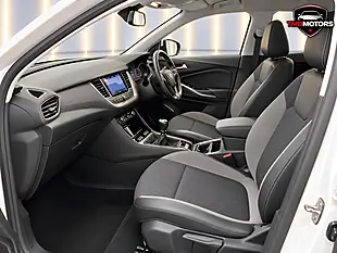 Used 2018 Vauxhall Grandland X Sport Nav White - Interior and Exterior details 18