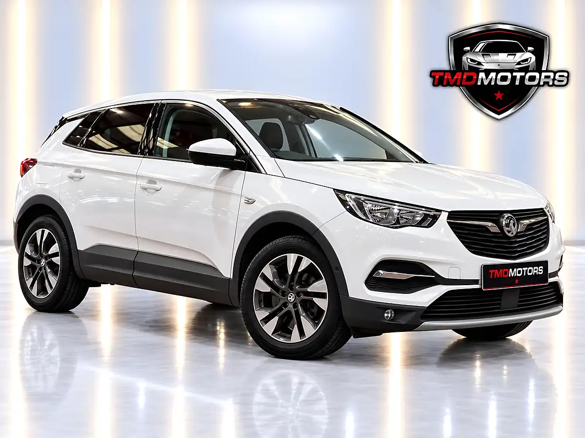 Used 2018 Vauxhall Grandland X Sport Nav White - Interior and Exterior details 5