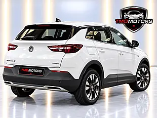 Used 2018 Vauxhall Grandland X Sport Nav White - Interior and Exterior details 7