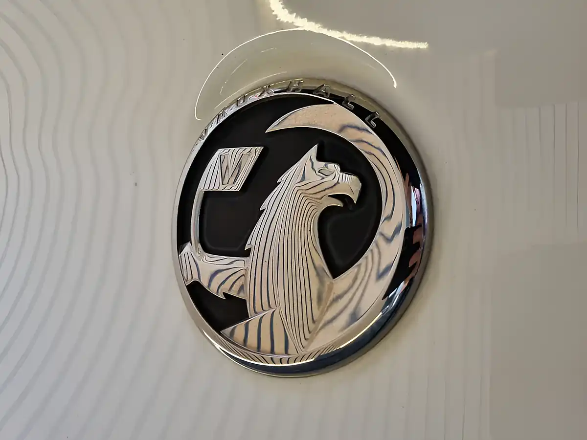 Used 2018 Vauxhall Grandland X Sport Nav White - Interior and Exterior details 14