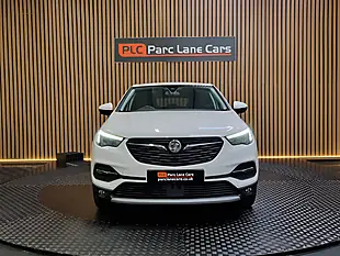 Used 2018 Vauxhall Grandland X Sport Nav White - Interior and Exterior details 3