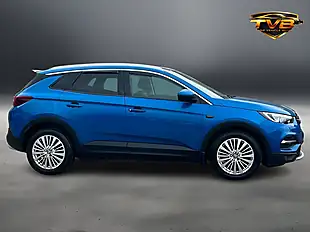 Used 2018 Vauxhall Grandland X Tech Line Nav Topaz Blue - Interior and Exterior details 6