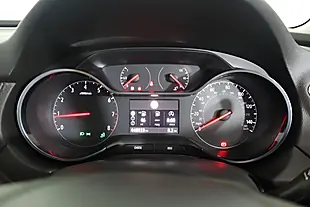 Used 2018 Vauxhall Grandland X Tech Line Nav White - Interior and Exterior details 13