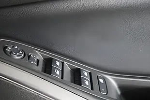 Used 2018 Vauxhall Grandland X Tech Line Nav White - Interior and Exterior details 20