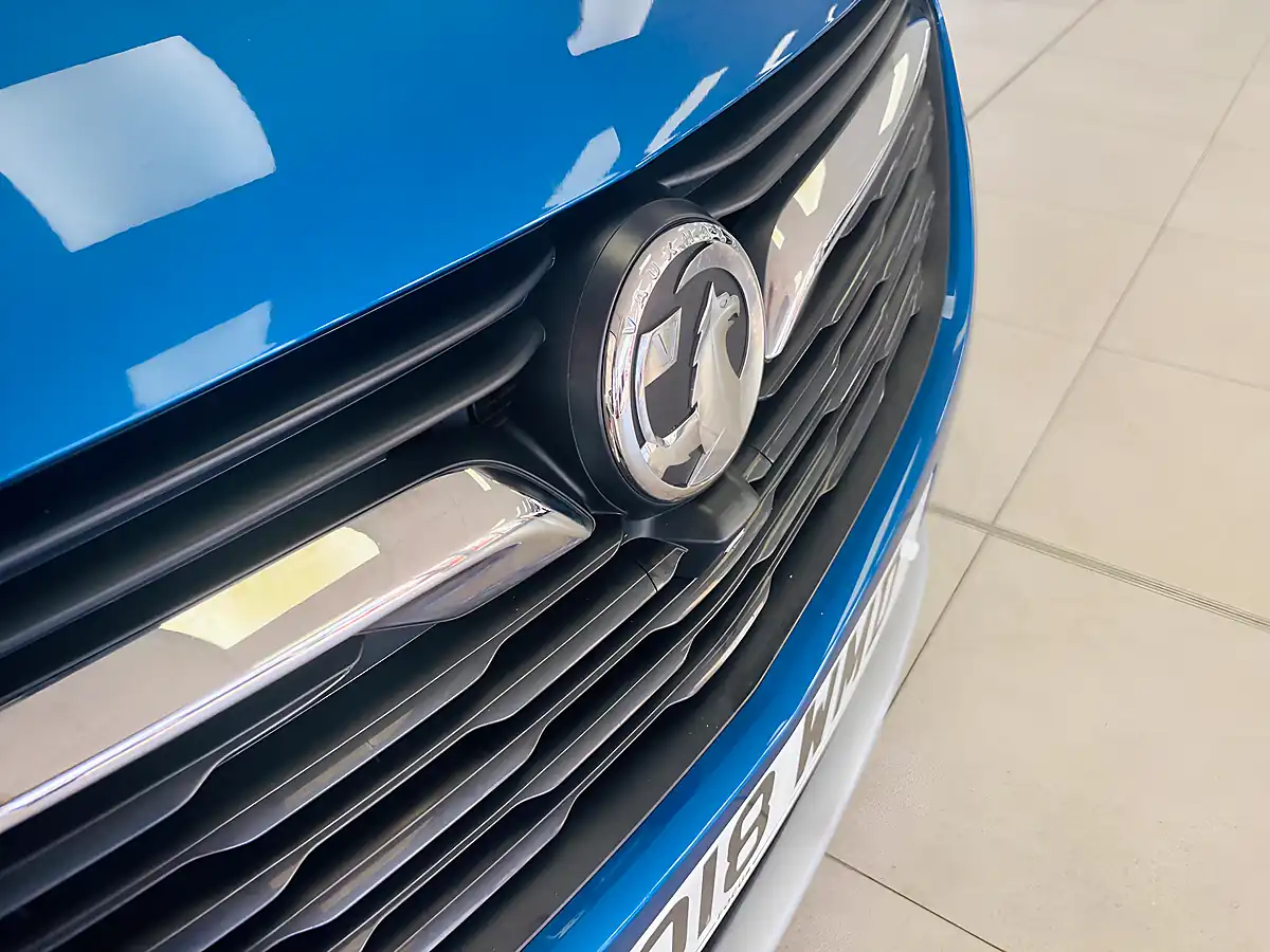 Used 2018 Vauxhall Grandland X Ultimate Blue - Interior and Exterior details 14