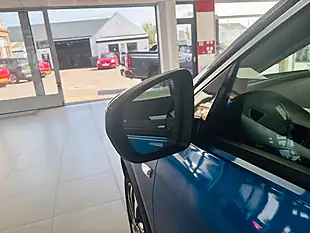 Used 2018 Vauxhall Grandland X Ultimate Blue - Interior and Exterior details 17