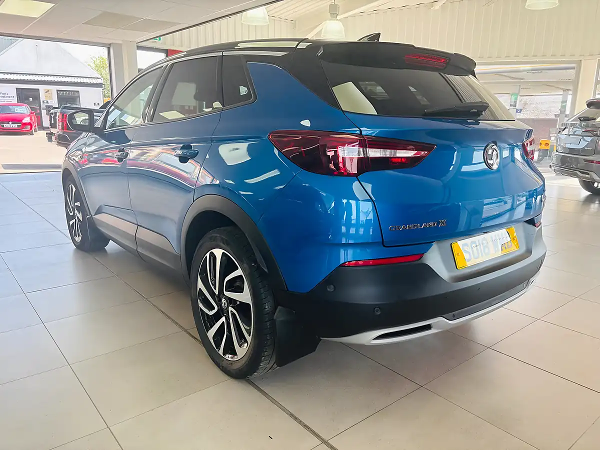 Used 2018 Vauxhall Grandland X Ultimate Blue - Interior and Exterior details 3