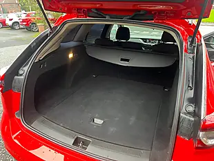 Used 2018 Vauxhall Insignia Design Red - Interior and Exterior details 11