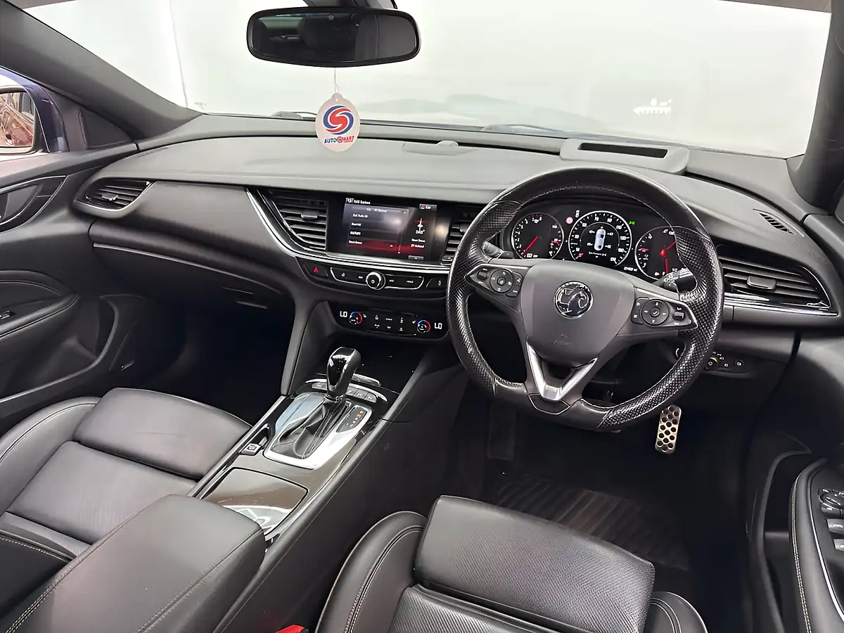 Used 2018 Vauxhall Insignia Elite Nav Grand Sport Red - Interior and Exterior details 7
