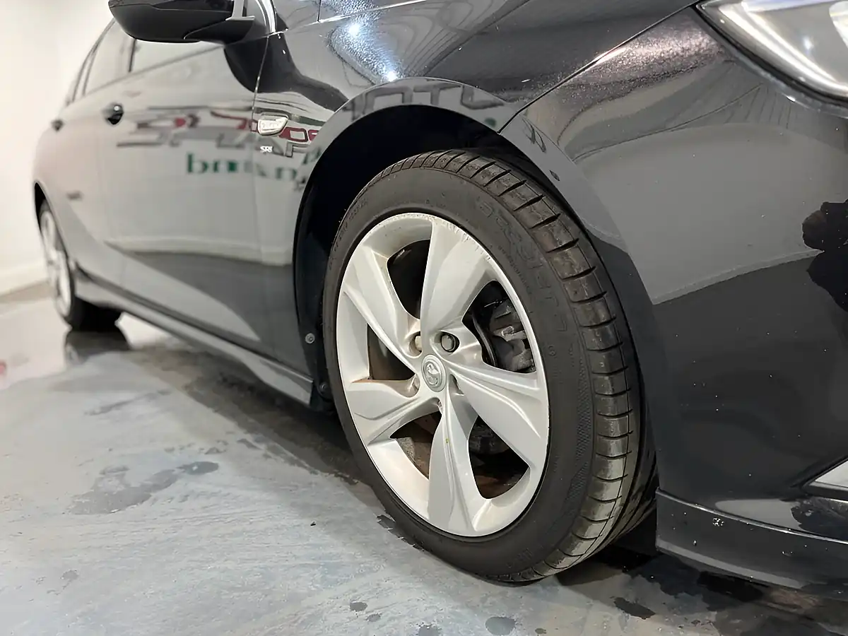 Used 2018 Vauxhall Insignia Grand Sport Sri Vx-Line Nav Black - Interior and Exterior details 9