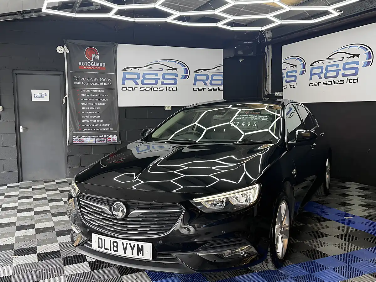Used 2018 Vauxhall Insignia Sri Black - Interior and Exterior details 10