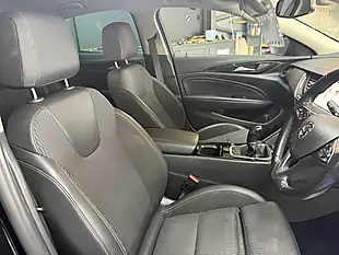 Used 2018 Vauxhall Insignia Sri Black - Interior and Exterior details 14