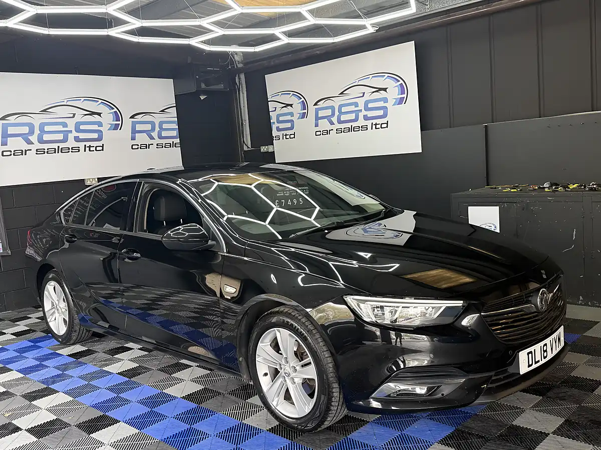 Used 2018 Vauxhall Insignia Sri Black - Interior and Exterior details 2