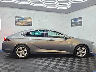 Used 2018 Vauxhall Insignia Sri Grand Sport Grey - Interior and Exterior details 7