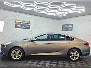 Used 2018 Vauxhall Insignia Sri Grand Sport Grey - Interior and Exterior details 9